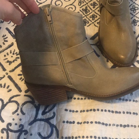 Boots - Picture 2 of 2